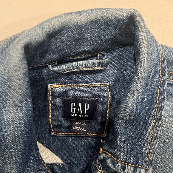 Girls GAP Jean jacket (like new) - Picture 7 of 10